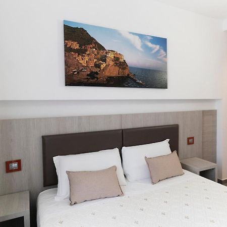 Eden Rooms La Spezia Ngoại thất bức ảnh